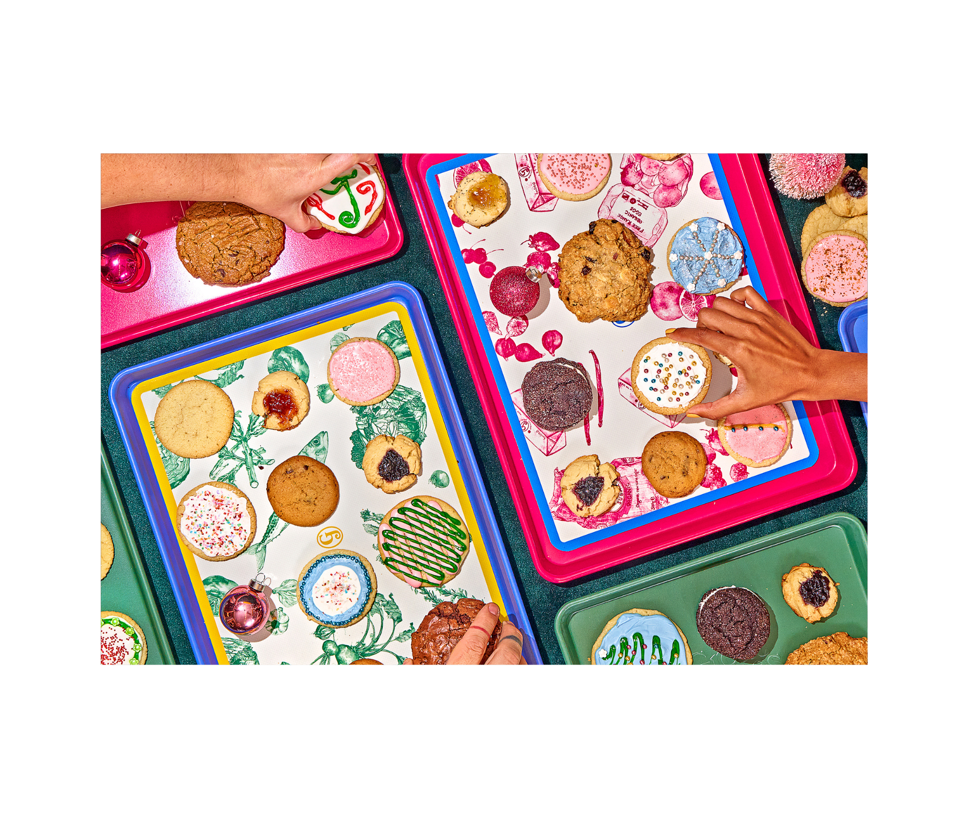 01-baking-mats-lifestyle_62e97b62-a6cb-4f4f-8cc5-8e30fcab78d1.png