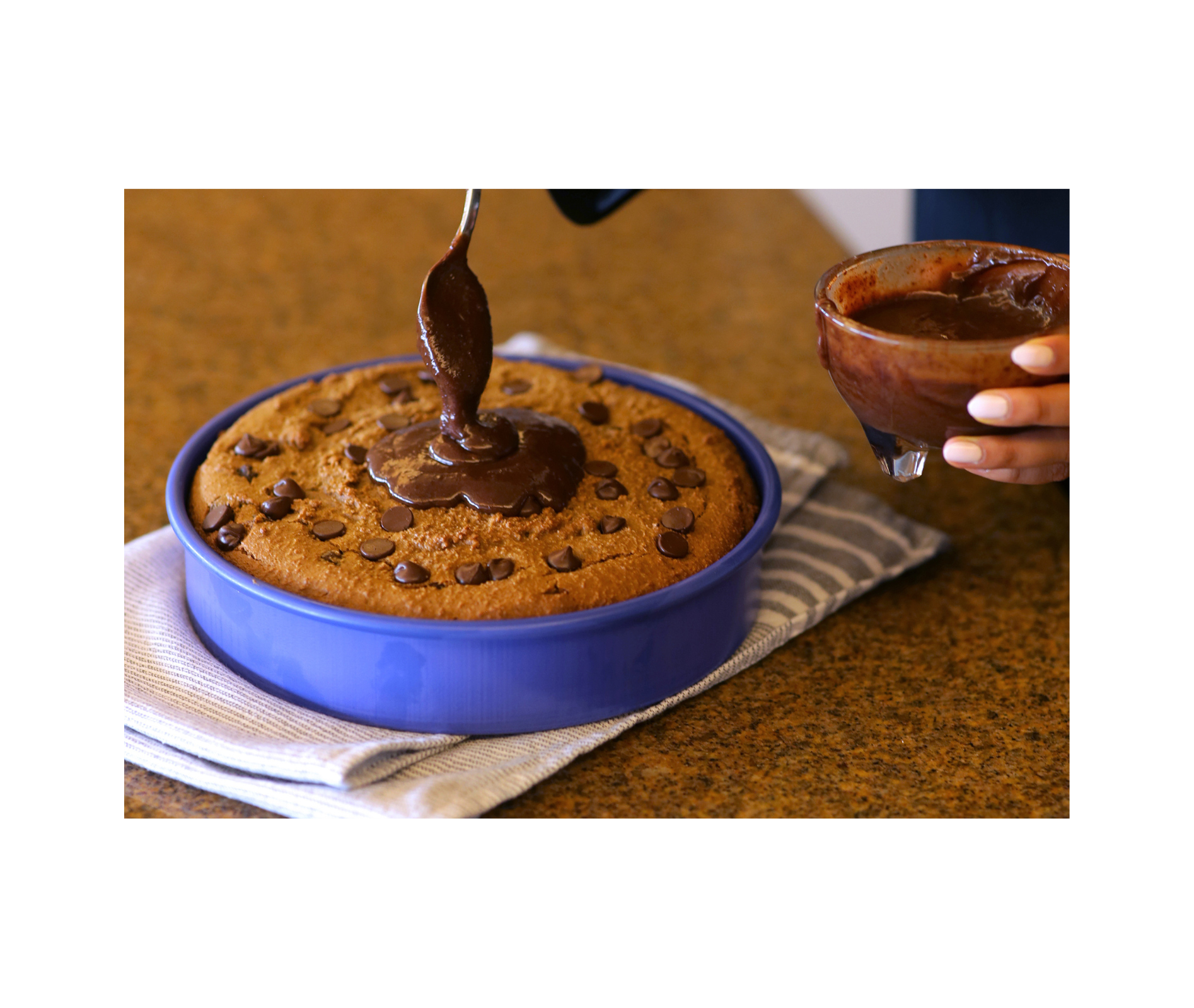 03-fully-baked-blueberry-lifestyle.png